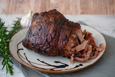 Slow Roasted Balsamic-Glazed Lamb Shoulder | Red Meat Recipes | Weber BBQ Australia Weber Recipes, Roast Leg Of Lamb, Roast Lamb Leg, Fennel Recipes, Red Meat Recipes, Weber Bbq, Lamb Shoulder, Leg Of Lamb, Lamb Roast