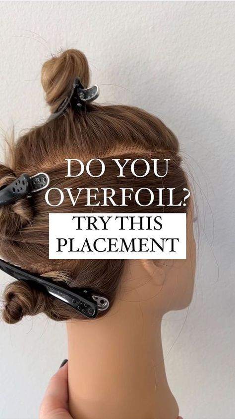 CARLY ZANONI • Color & Placement Expert For Hairstylists | Ever started foiling and 45 minutes in you realize you haven’t finished the back of the head and you are just foiling aimlessly?! Asking… | Instagram Hair Highlight Patterns, Foliage Technique Hair, Color Application Techniques, Lived In Blonde Foil Placement, Halo Foil Placement, Ribbon Highlights Foil Placement, Halo Section Hair Color, Full Foil Placement Highlights, Foiliage Technique Brunette