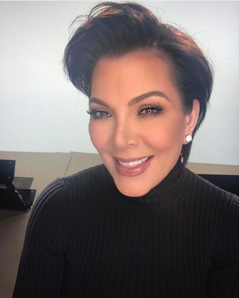 Makeup For 50 Year Old, Makeup For Women Over 50, 60 Makeup, Beautiful Wrinkles, Natural Makeup Brands, 40 Makeup, Natural Makeup Tips, Jenner Makeup, Makeup Tips For Older Women