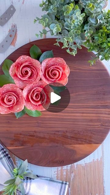 Meat Flowers Charcuterie, Charcuterie Fruit Board Ideas, Cheese Arrangements, Charcuterie Board Flowers, Floral Charcuterie Board, Spring Charcuterie Board Ideas, Charcuterie Tips, Charcuterie Flowers, Pink Charcuterie Board