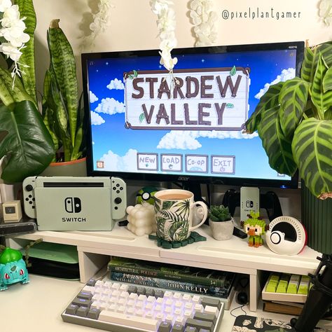 What’s new? I’m still as obsessed with this game as ever! 🫶🏼☺️ Tags 🏷️ #nintendo #nintendoswitch #nintendolife #nintendogames #nintendogamer #nintendoswitchgames #pcsetup #pcgaming #desksetup #deskspace #deskdecor #gaming #gamingsetup #gamergirl #cozygamer #cozygaming #kawaiiaesthetic #kawaiigirl #cozydesksetup #cozydecor #cozyroom #deskgoals #setuptour #cottagecore #gamingcommunity #cosygames #cozygames #gamergirl #switchassessories #girlgamer Nintendo Switch Gaming Setup Aesthetic, Nintendo Switch Desk Setup Ideas, Gaming Setup Nintendo Switch, Nintendo Switch Setup Bedroom, Nintendo Switch Desk Setup, Nintendo Switch Gaming Setup, Nintendo Switch Setup, Double Monitor Setup, Switch Setup