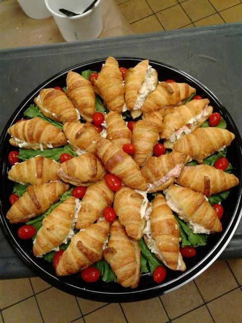 Small Appetizer Tray Ideas, Picnic Party Food Ideas For Adults, Poker Appetizers, Lunch Finger Food Ideas, Cold Hors Doeuvres Party Appetizers, Light Refreshments Party Food, Croissant Sandwich Recipes, Finger Foods For Wedding Reception, Make Ahead Cold Appetizers