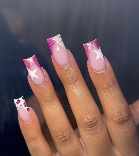 Short Acrylic Nails Y2k, Square Y2k Nails, Y2k Birthday Nails, Y2k Blue Nails, Nails Y2k Short, Y2k Summer Nails, Simple Y2k Nails, Y2k Short Nails, Short Y2k Nails