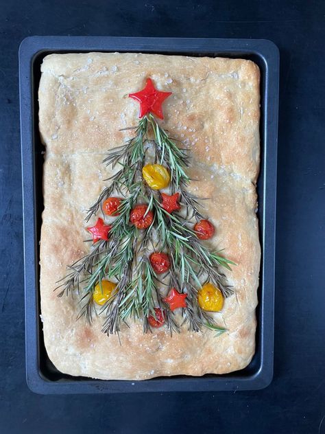 Christmas Tree Focaccia Art, Foccacia Bread Art Christmas Tree, Foccacia Bread Christmas, Christmas Foccacia Art, Focaccia Christmas, Christmas Foccacia Bread, Christmas Focaccia Bread, Flower Focaccia, Christmas Focaccia