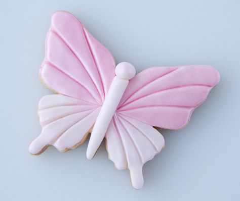 How to decorate cookies with rolled fondant • CakeJournal.com Biscuits Shapes, Fondant Butterfly, Diy Cakes, Fondant Art, Sweets Ideas, Teapot Cake, Butterfly Cookies, Decorate Cookies, Baking Crafts