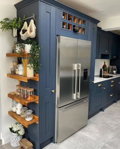 Casa Country, Blue Cabinets, Smart Kitchen, Style Deco, Kitchen Room Design, Kitchen Inspiration Design, Kitchen Furniture Design, Kitchen Diner, Kitchen Redo