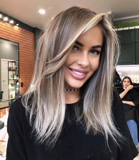 Rambut Brunette, Ombre Hair Blonde, Blonde Hair Looks, Brown Blonde Hair, Hair Color And Cut, Hair Color Balayage, Hair Inspiration Color, Blonde Ombre, Great Hair