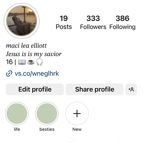 Bible Bio Ideas, Instagram Bio Ideas Aesthetic Christian, Christian Girl Instagram Bios, Instagram Bio Ideas Christian Girl, Bio Instagram Crista, Jesus Instagram Bio, God Bios For Instagram, Christian Ig Bio, Christian Insta Bio