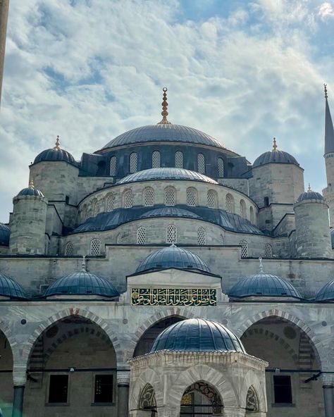 Grew up watching Suleimam and Hurrem, and here I was, visiting the harem and the city, where history was created 🇹🇷 📍Blue Mosque 📍Hagia Sophia Grand Mosque 📍Topkapi Palace 📍Galata Tower #turkey #istanbul #istanbul🇹🇷 #turkey🇹🇷 Hagia Sophia Istanbul, Topkapi Palace, Note Books, Blue Mosque, Turkey Istanbul, Grand Mosque, Hagia Sophia, Istanbul Turkey, Istanbul