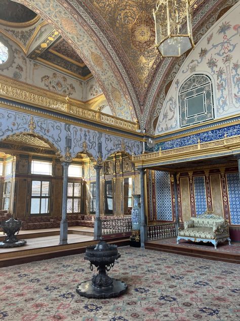 topkapi palace, the sultans palace, ottoman empire, ottoman empire aesthetic, antique furniture, middle eastern furniture, turkish culture Ottoman Empire Aesthetic, Empire Aesthetic, Aesthetic Antique, Islamic City, Breakfast Summer, Sultan Palace, Middle East Culture, Turkish Architecture, Turkey Vacation