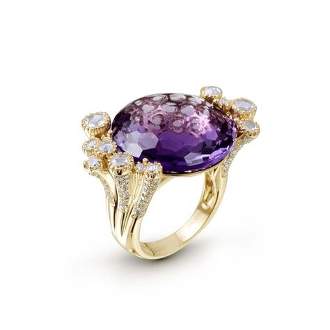 Farah Khan Crow ring with a central amethyst surrounded by diamonds, rubies and emeralds, set in rose gold. Purple Quartz, Radiant Orchid, Purple Jewelry, Amethyst Jewelry, Bling Rings, Amethyst Earrings, Pantone Color, High Jewelry, Indian Jewelry