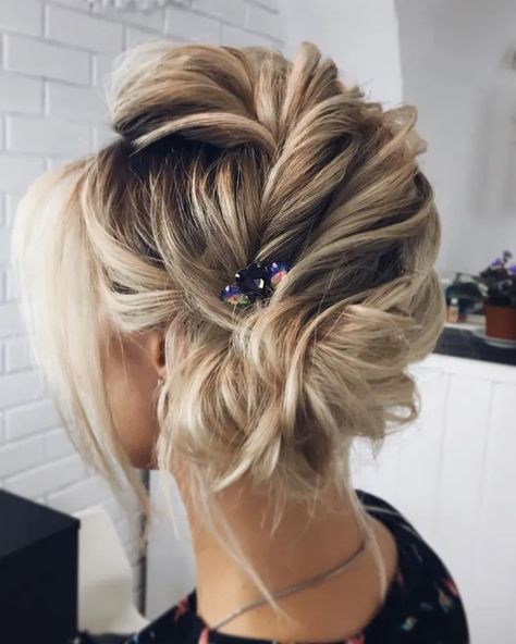 Braids French, French Fishtail, Side Updo, Short Wedding Hair, Updo Hairstyles, Penteado Cabelo Curto, Short Hair Updo, Homecoming Hairstyles, Hair Updos