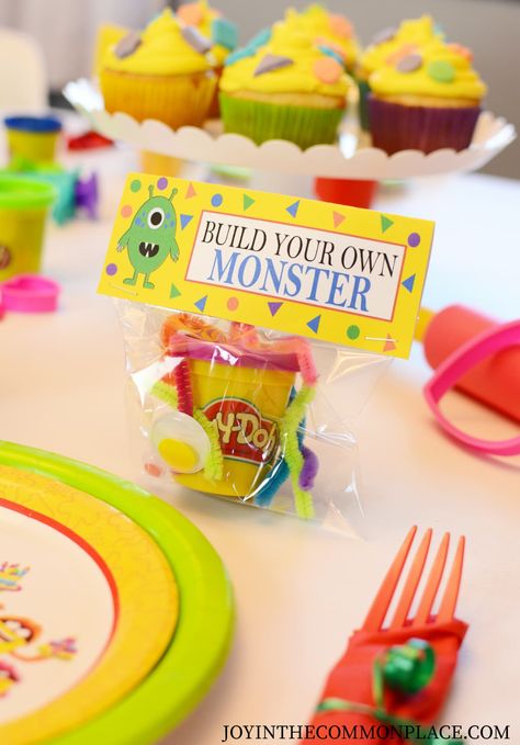 Are you hosting a play date or birthday party soon? A Play-Doh themed play date would be fun to plan! Discover Play-Doh party decorations, party treats, and kids' Play-Doh activities. Be sure to grab my free party favor printables as well! #Sponsored #ad Party supplies: @shindigz | Play Date Ideas for Kids | Play-Doh Birthday Party Ideas | #platedate #playdoh #playdough #partyideas #kidsparty #kidsactivities #birthdayparty #partyplanning #platedates Playdoh Birthday Favors, Monster Themed Party Food, Build Your Own Party Favor, Make Your Own Monster Playdough, Monster Kit Playdoh, Monsters Party Ideas, Monsters Inc Pinata 1st Birthdays, Monster Cake Pops Diy, Play Doh Monsters