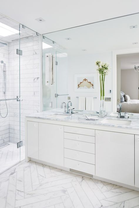 Sarah Richardson Bathroom, Sarah Richardson Design, Bathrooms Inspiration, Custom Sinks, Blue Bonnet, Sarah Richardson, Master Bathrooms, Shower Glass, Hawaii Homes