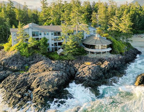 Wickaninnish Inn, Tofino Canada, Beach Building, Things To Experience, Tofino Bc, Vacation Wishes, Inn Hotel, Hotel Building, Country Holiday