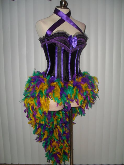 Beautiful Burlesque, Sexy Showgirl Costume.  Handmade by me in Nashville, TN.    I HAVE EVERY SIZE AVAILABLE IN BOTH COLORS    LASVEGAS Caribana Costume, Nola Halloween, Theatre Bizarre, Masquerade Halloween Costumes, Mardi Grad, Mardi Gras Dress, Feather Tutu, Bday Stuff, Mardi Gras Masquerade