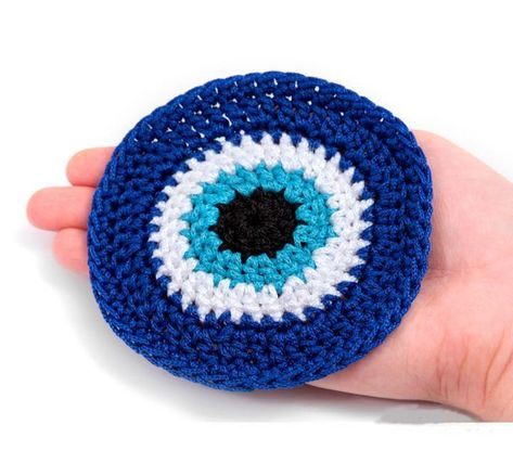 Crochet Eye Coasters Evil Eye Crochet, Crochet Evil Eye, Eyes Crochet, Eye Crochet, Crochet Eyes, Crochet Collection, Crochet Coaster Pattern, Crochet Bucket, Crochet Bucket Hat