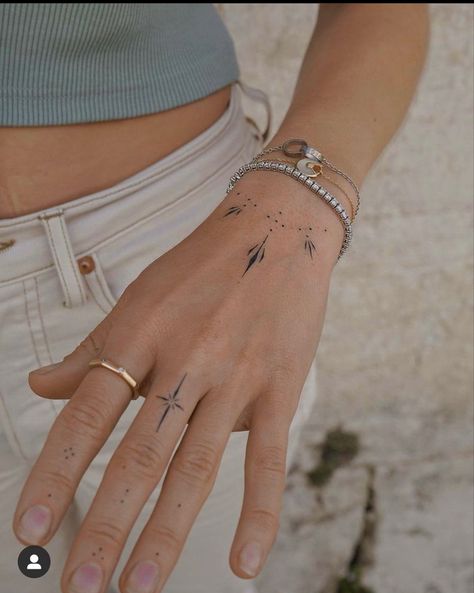 Tiny Tats On Hand, Hand Tattoos Dots And Lines, Small Ornamental Tattoo Hand, Ornamental Tattoo Hand Women, Hand Poke Hand Tattoo, Tatoos Hands Woman, Ornate Hand Tattoo, Finger Ornament Tattoo, Star Finger Tattoos For Women