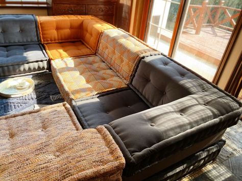 Bohemian Boho Moroccan Modular Sectional Floor Sofa customizable - Small corner | eBay Cozy Couch Corner, Low Seating Living Room, Floor Cushion Couch, Funky Sofa, Arabic Interior, Mah Jong Sofa, Floor Cushions Living Room, Arabic Interior Design, Corner Sofa Modern