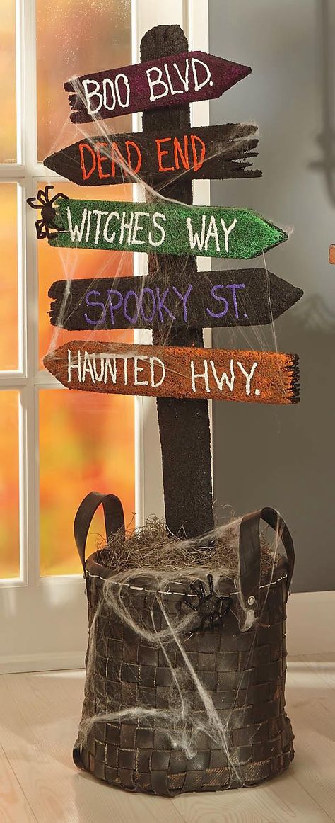 Diy Halloween Dekoration, Dekorasi Halloween, Hantverk Diy, Halloween Decor Diy, Halloween Fest, Hallowen Ideas, Casa Halloween, Diy Halloween Decor, Adornos Halloween