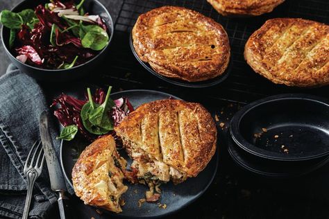 Meat Pie Photography, Chicken With Prosciutto, Chicken Pies, Steak And Ale, Savory Pastry, Chicken Pie, Tuscan Chicken, British Baking, Perfect Pies