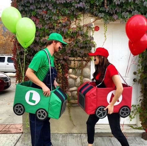 Mario Cart Couples Costumes, Iconic Duo Costumes Couples Easy, Couple Halloween Costumes Mario, Couples Customes, Funny Couples Costumes Creative, Halloween Costumes Mario, Halloween Costumes With Overalls, Cute And Easy Halloween Costumes, Creative Couple Costumes