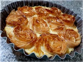 Moinho De Farinha: Bolo Grego (de canela e massa filo) Portuguese Recipes, Apple Pie, Macaroni And Cheese, New Recipes, Cupcake Cakes, Peanut Butter, Dough, Condiments, Food And Drink