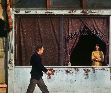 Bargain Shop, 1962 - Fred Herzog Fred Herzog, San Myshuno, Image Film, Bargain Shopping, List Of Artists, Great Photographers, Jolie Photo, Street Photo, The Darkness