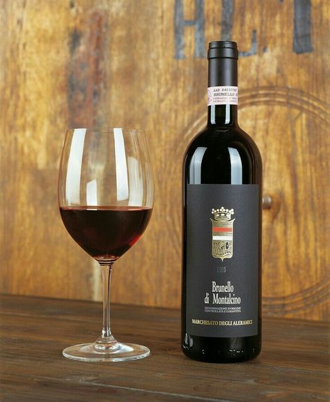 Brunello Di Montalcino Italian Wine, Wine Bottle Label Design, Beer Packaging Design, Italian Wines, Brunello Di Montalcino, Beer Label Design, Wine Bottle Label, Toscana Italia, Bottle Label Design