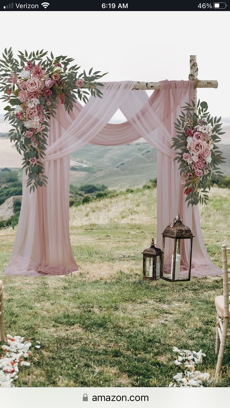 Background For Wedding Ceremony, Wedding Arch Chandelier, Simple Wedding Set Up, Rustic Arches For Weddings, Unique Wedding Arch Ideas, Wedding Arch Ideas Outdoor, Wedding Arch Alternative, Boda Vintage Ideas, Spring Backyard Wedding