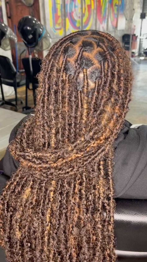 goldielocs.llc on Instagram: Island Gal Soft Locs Colors 4/27/30 “blended” Locs Colors, Best Braid Styles, Faux Loc, Feminine Hairstyles, Soft Locs, Girl Hair Colors, Short Locs Hairstyles, Quick Natural Hair Styles, Faux Locs Hairstyles