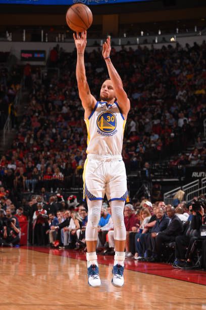 Steph Curry Shooting, Steph Curry 3, Nba Superstars, Stephen Curry Basketball, Curry Nba, Stephen Curry Pictures, Toyota Center, Wardell Stephen Curry, Curry Basketball