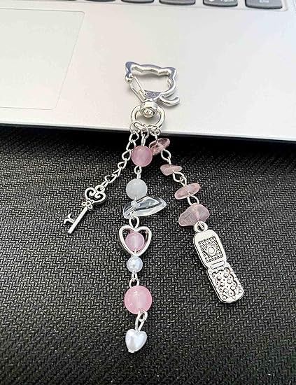 Cute aesthetic Y2k Keychains For Kid Teens Girl Women Beads crystal Heart Kawaii Key Chain Heart Kawaii, Chains Aesthetic, Key Accessories, Handmade Jewelry Tutorials, Aesthetic Y2k, Cute Keychain, Cute Aesthetic, Diy Keychain, Beaded Keychains