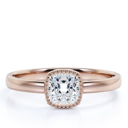 Cushion cut solitaire