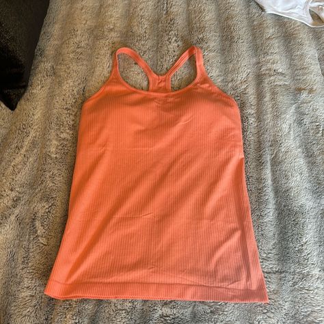 Super Comfy Athletic Top Ribbed And Brand New. Never Worn Size 8 Lulu Lemon Tank Tops, Lulu Wishlist, Lulu Tank, Lulu Outfits, Peach Pink Color, Track Star, Athletic Tops, Dream Outfits, Casual Preppy Outfits