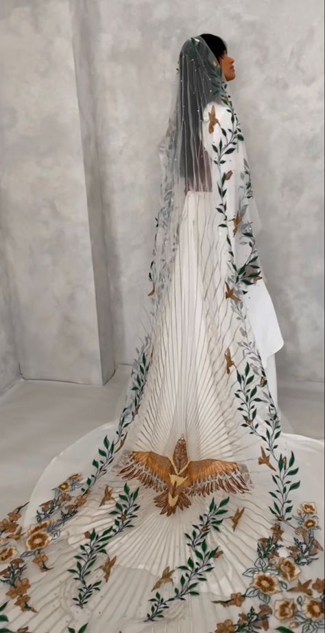 Wedding Dress Fairytale, American Wedding Dress, Fairytale Wedding Dress, Unique Veil, Wedding Dress Romantic, Native American Wedding, Romantic Wedding Dress, Unique Wedding Dresses, Simple Wedding Dress