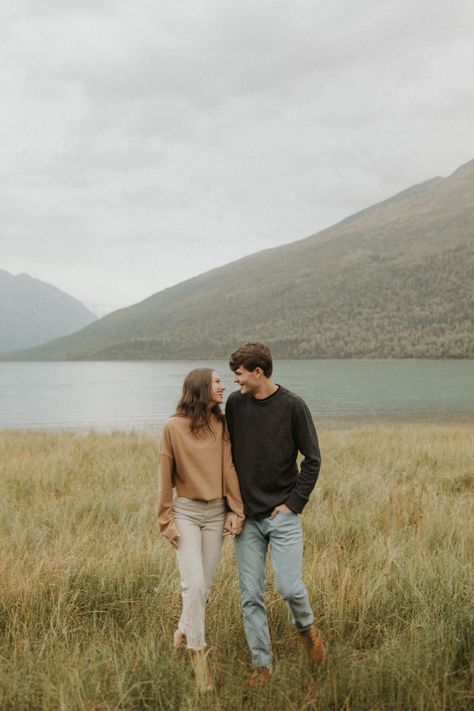 Magical-Rainy-Eklutna-Lake-Couple-Session Alaska Couple, Rainy Couple, Lake Couple, Rainy Evening, Wedding Fotos, Alaska Wedding, Engagement Picture Outfits, Cute Engagement Photos, Couple Engagement Pictures