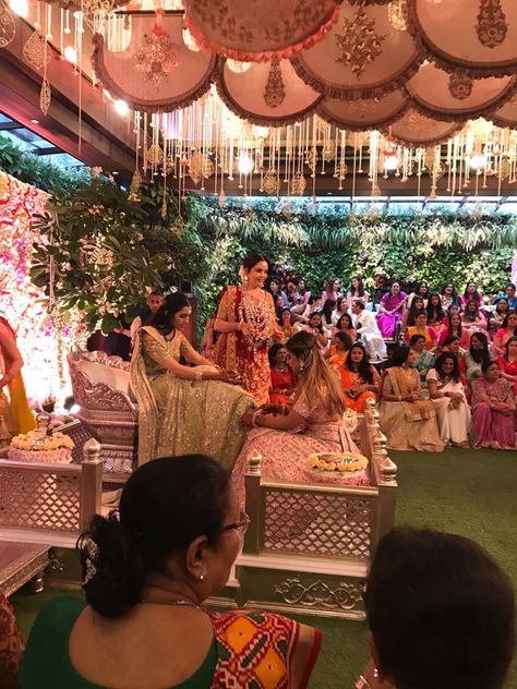 Ambani House, Ceremony Backdrop Indoor, Ceremony Decorations Indoor, Shloka Mehta, Akash Ambani, Wedding Ceremony Decorations Indoor, Isha Ambani, Nita Ambani, Wedding Hall Decorations