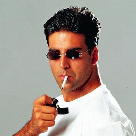 Young Akshay Kumar, Akshay Kumar 90s, Akshay Kumar Photo, Akshay Kumar And Twinkle, Happy New Year Song, Akshay Kumar Photoshoot, Bewafa Photo, Bollywood Men, Kgf Photos Hd