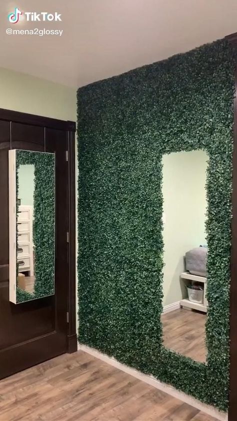 Small Selfie Wall Ideas, Grass Wall Backdrop Bedroom Ideas, Grass Wall With Mirror, Grass Wall In Bedroom, Grass Wall Backdrop Bedroom, Grass Wall Bedroom, Grass Wall Decoration Ideas, Selfie Wall, Designer Bed Sheets