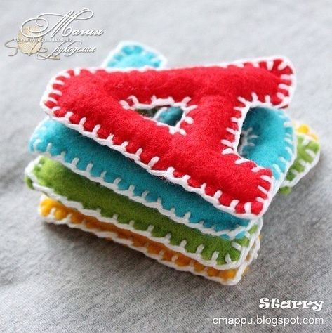 How To Make Letters, Baby Mobil, Felt Crafts Diy, Felt Letters, Fabric Toys, Felt Patterns, Baby Diy, Felt Christmas Ornaments, Felt Diy