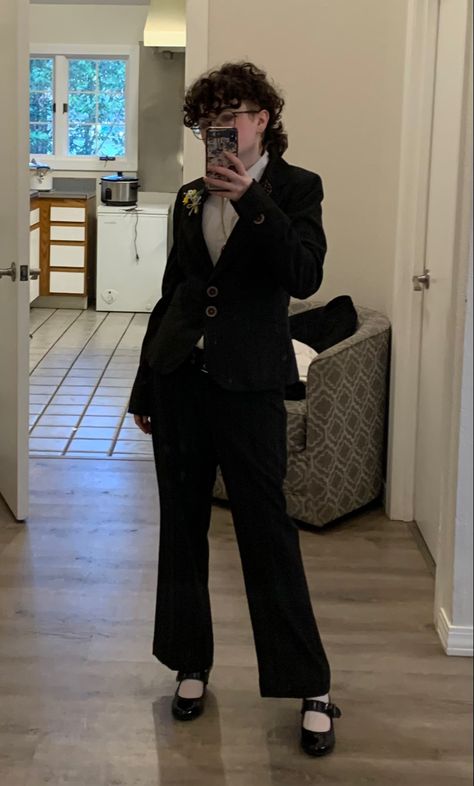 Keywords: Black suit, formal wear, blazer, androgynous outfit, masc outfit, formal fit, non-binary Masc Semi Formal Wear, Transmasc Prom Outfit, Butch Formal Wear, Non Binary Formal Outfit, Masc Lesbian Prom Outfit, Androgynous Formal Outfits, Nonbinary Suit, Androgynous Fashion Formal, Masc Lesbian Wedding Outfit