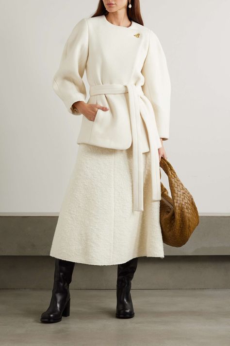 Beige Winter Coat, Chloe Clothing, Old Outfits, Coat Trends, White Chic, Graduation Outfits, Wool Blend Jacket, Tweed Coat, Designer Pieces