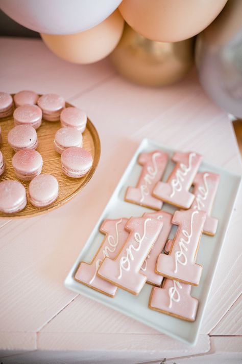 Number 1 Cookies First Birthdays, First Birthday Party Food Ideas, First Birthday Party Food, Birthday Party Food Ideas, Pink First Birthday, First Birthday Cookies, 1st Birthday Party For Girls, Pink Cookies