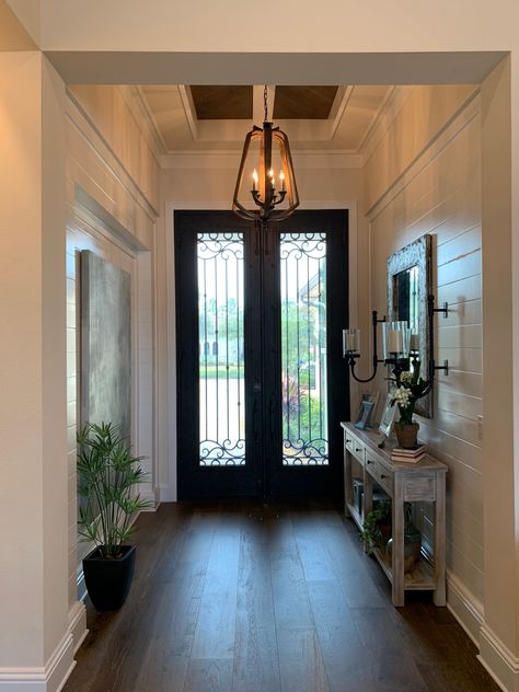 Gallery Hallway, Entrance Light, Wood Floor Design, Entrance Lighting, Inside Decor, Luxury House Interior Design, Apartment Living Room Design, Sims House Plans, Entrance Foyer