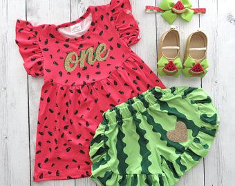 Watermelon Birthday Party Theme, Watermelon First Birthday, Outfit With Shoes, Princess Crown Cake, Watermelon Outfit, Watermelon Birthday Parties, 1st Birthday Party For Girls, Watermelon Baby, Fiesta Tropical