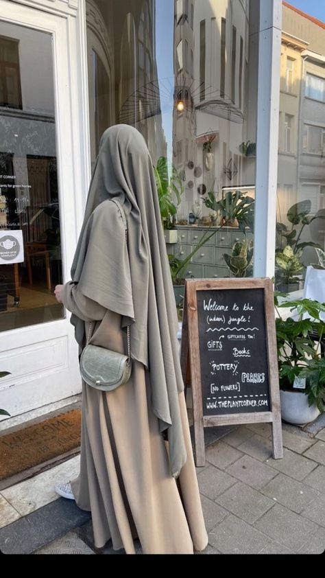 Khimar and abaya outfit🤍 Khimar Style, Islamic Modesty, Islamic Modest Fashion, Fashion Brand Company, Modest Outfits Muslim, Abaya Outfit, Estilo Hijab, Abaya Design, Mode Turban