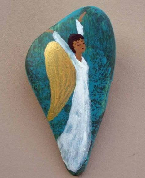 Angel Painted Rocks Ideas, Angel Rocks, Angel Pin, Stone Art Painting, Painted Rocks Craft, Painted Rocks Diy, Rock Painting Ideas Easy, Rock Painting Patterns, Angel Painting