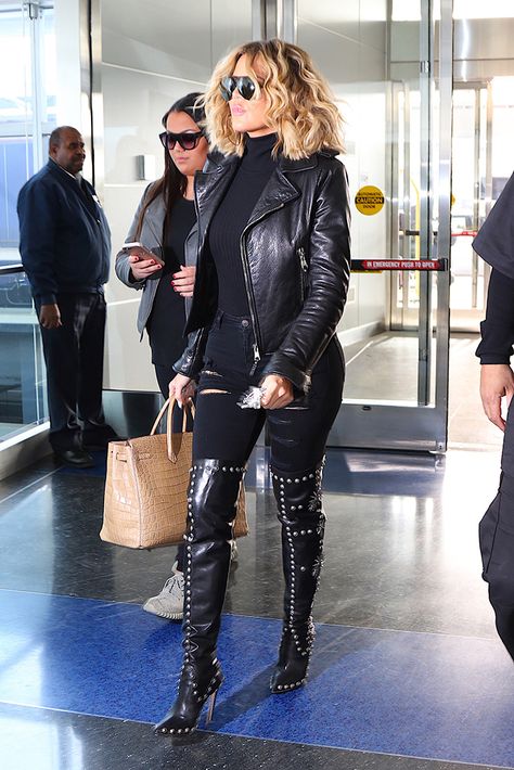 Khloe Kardashian heads to JFK airport in thigh-high studded bootsPictured: Khloe KardashianRef: SPL1209337 150116 NON-EXCLUSIVEPicture by: SplashNews.comSplash News and PicturesUSA: 1 310-525-5808London: 44 (0)20 8126 1009Berlin: 49 175 3764 166photodesk@splashnews.comWorld Rights Thigh High Heels Outfit, Black Thigh High Boots Outfit, Dresses With Thigh High Boots, How To Wear Thigh High Boots, Estilo Khloe Kardashian, Khloe Kardashian Outfits, Thigh High Boots Outfit, High Heel Boots Outfit, Khloe Kardashian Style