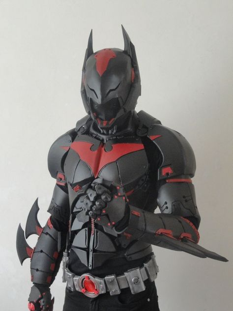 JAW DROPPING BATMAN BEYOND COSTUME! - Album on Imgur Batman Beyond Costume, Batman Beyond Cosplay, Batman Diy, Custom Batman, Armadura Cosplay, Batman Armor, The Bat Man, Batman Cosplay, Bob Kane